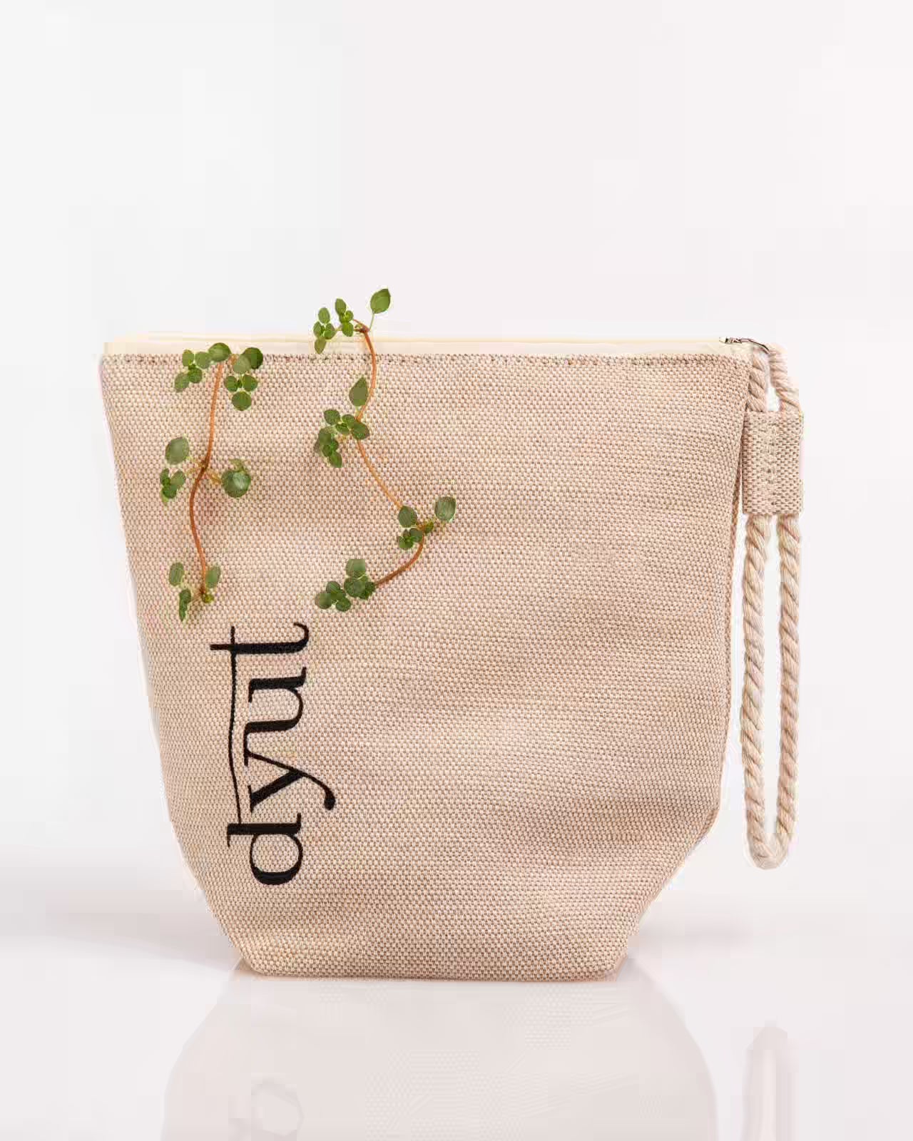 Dyut Beauty Pouch